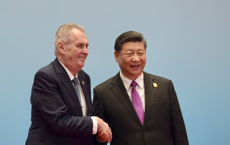 Český prezident Miloš Zeman se svým čínským protějškem Si Ťin-pchingem (27. 4. 2019)