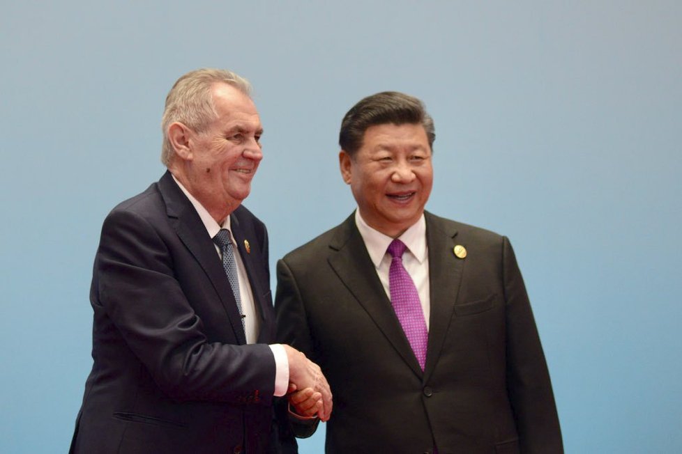 Český prezident Miloš Zeman se svým čínským protějškem Si Ťin-pchingem (27. 4. 2019)