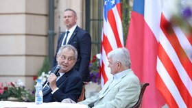 Oslavy 244. výročí Dne nezávislosti USA: Miloš Zeman a Stephen B. King (30. 6. 2020)