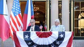 Oslavy 244. výročí Dne nezávislosti USA: Miloš Zeman a Stephen B. King (30. 6. 2020)