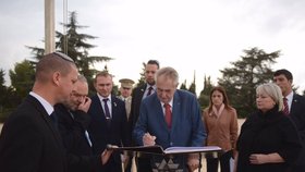 Prezident Miloš Zeman s manželkou Ivanou zahájili státní návštěvu Izraele uctěním památky Theodora Herzla (25. 11. 2018)