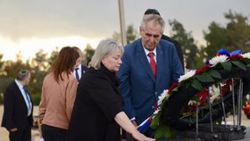 Prezident Miloš Zeman s manželkou Ivanou zahájili státní návštěvu Izraele uctěním památky Theodora Herzla (25. 11. 2018)