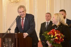 Prezident Miloš Zeman přijal starosty vítězných obcí soutěže Vesnice roku 2019. (20. 2. 2020)