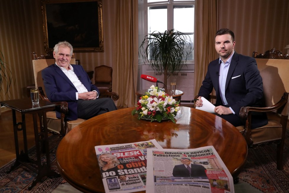 Miloš Zeman v pořadu S prezidentem v Lánech s moderátorem Davidem Vaníčkem (27. 3. 2018)