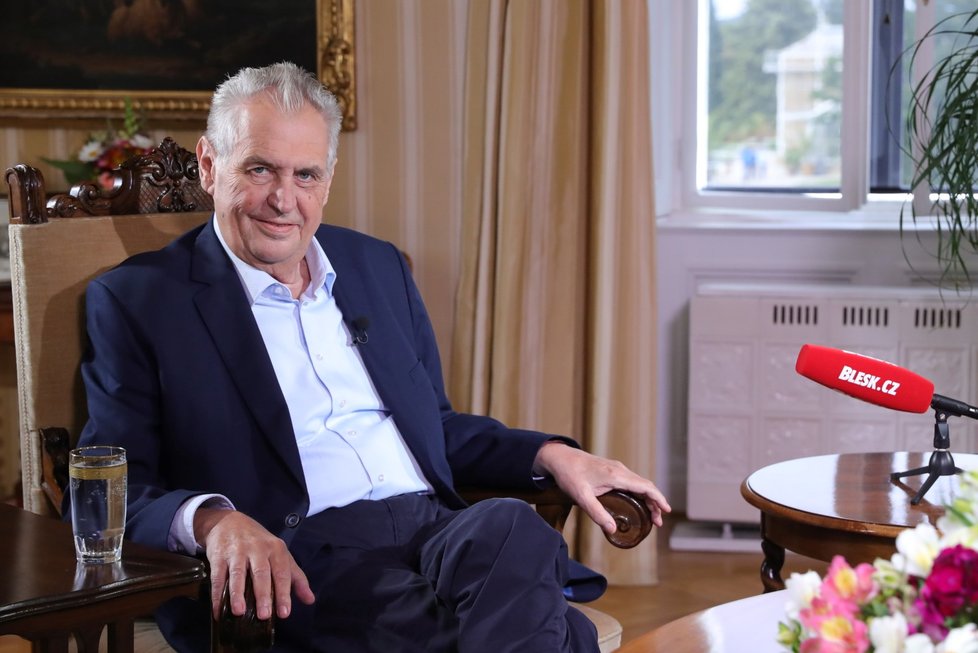 Prezident Miloš Zeman se k výročí okupace nevyjádří.