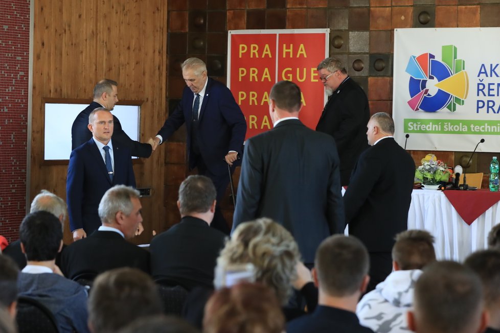 Návštěva prezidenta Miloše Zemana na zahájení nového školního roku na Akademii řemesel