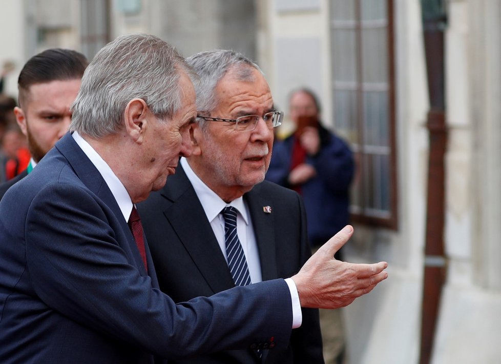 Prezident Miloš Zeman na státní návštěvě Rakouska, kde ho vítal Alexander Van der Bellen (3. 4. 2019)