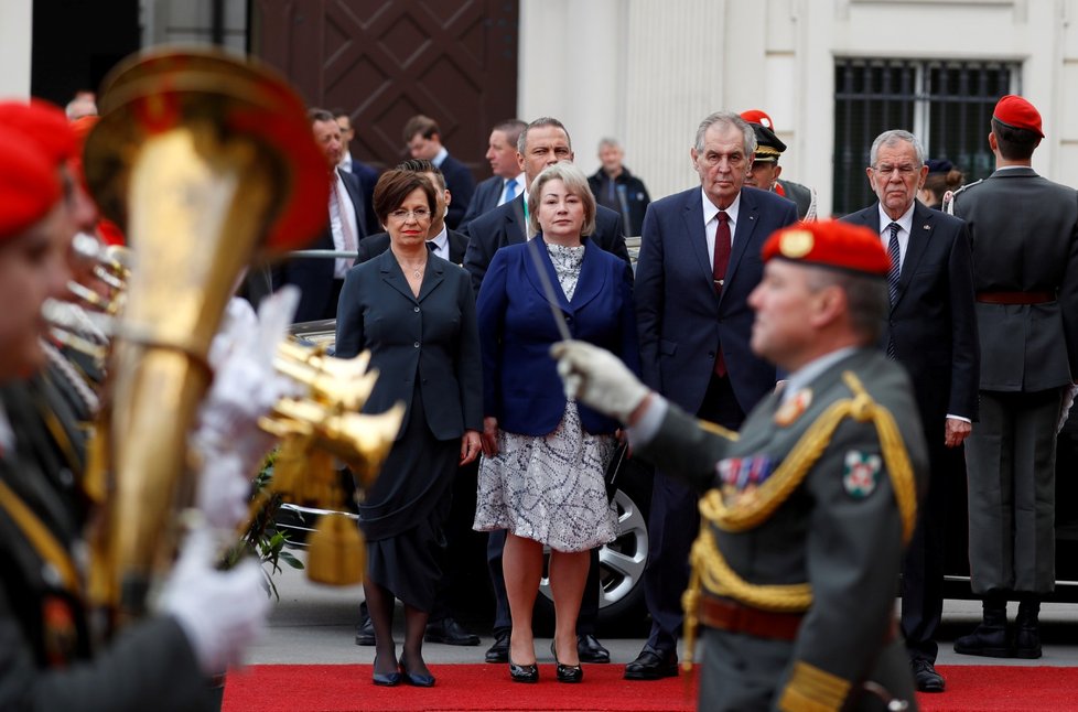 Prezident Miloš Zeman na státní návštěvě Rakouska, kde ho vítal Alexander Van der Bellen. (3. 4. 2019)