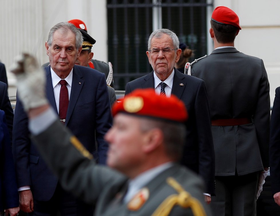 Prezident Miloš Zeman na státní návštěvě Rakouska, kde ho vítal Alexander Van der Bellen (3. 4. 2019).