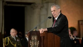 Miloš Zeman pronesl na Hradě projev a rozdal vyznamenání. (28. 10. 2018)