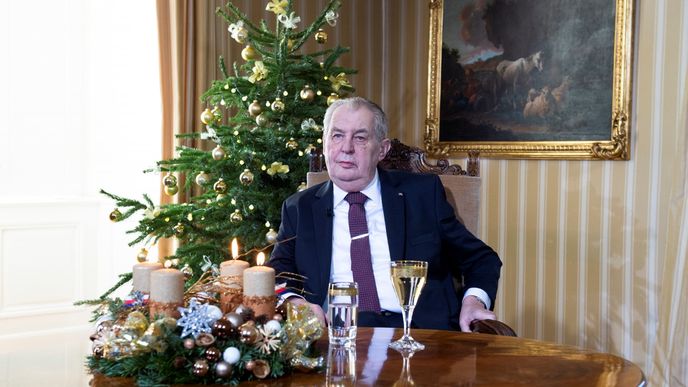 Prezident Miloš Zeman při vánočním poselství na zámku v Lánech. 26. 12. 2020