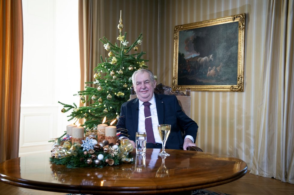 Prezident Miloš Zeman při vánočním poselství na zámku v Lánech (26. 12. 2020)