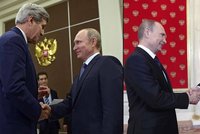 Ovčáček zase brání Zemana: Kerry se před Putinem hrbil víc