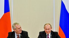 Miloš Zeman se v Rusku setkal s Vladimírem Putinem a účastnil se také rusko-českého ekonomického fóra. Kde kritizoval Rusko za článek o okupaci Československa.