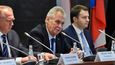 Miloš Zeman se v Rusku setkal s Vladimírem Putinem a účastnil se také rusko-českého ekonomického fóra. Kde kritizoval Rusko za článek o okupaci Československa