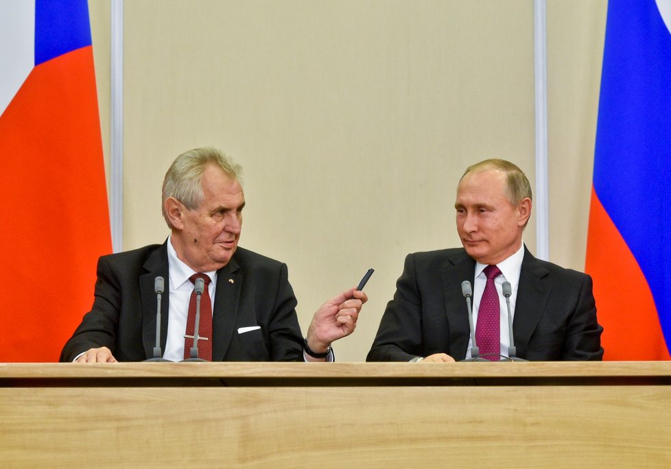 Miloš Zeman se v Rusku setkal s Vladimírem Putinem