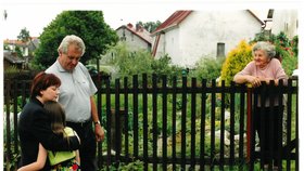 Miloš Zeman se svou rodinu. Na snímcích žena Ivana i dcera Kateřina, než se stala mladou dámou