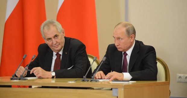 Putin láká Zemana do Moskvy: Bude to symbol družby, napsal na Hrad