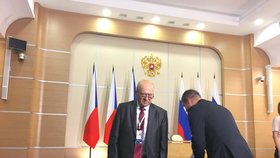 Společná tisková konference Zemana a Putina