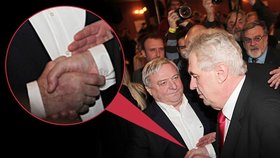 Miloš Zeman si podává po svém vítězství ruku s lobbistou Miroslavem Šloufem. A od té doby s ním nepromluvil