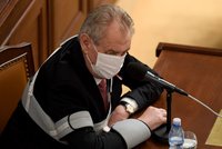 Zeman chce jména ruských špionů v Česku, prezident tlačí na BIS. Expert: Nehoráznost