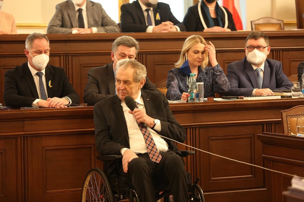 Jednání Sněmovny o rozpočtu: Prezident Miloš Zeman během svého projevu (18.2.2022)