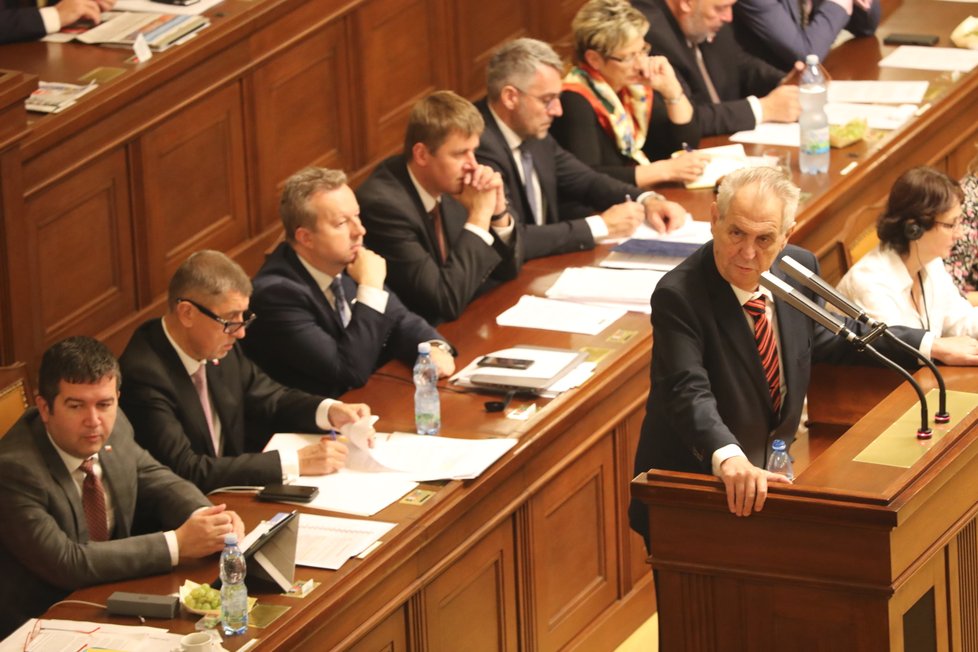 Zeman ve Sněmovně při debatě o rozpočtu (24. 10. 2018)