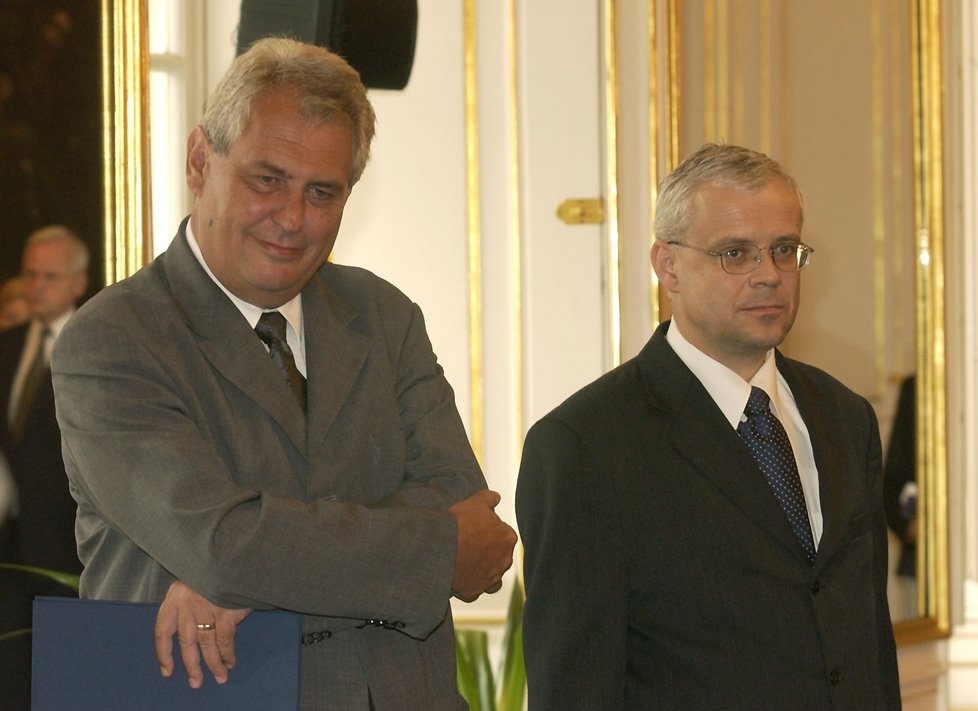 Premiéři ČR: Zleva Miloš Zeman (1998-2002) a Vladimír Špidla (2002-2004)