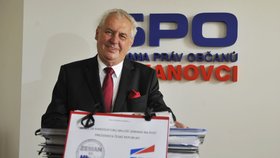 50 tisíc podpisů musel nasbírat i současný prezident Miloš Zeman.