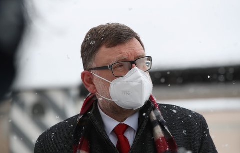 Za Schillerovou zůstala rekordní „sekera“ ve státní kase: 420 miliard! Co předvede Stanjura?