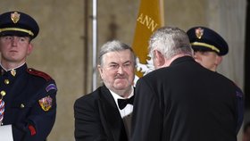 2015: Svoji medaili si podle Zemana po zásluze vysloužil i hudebník František Ringo Čech.
