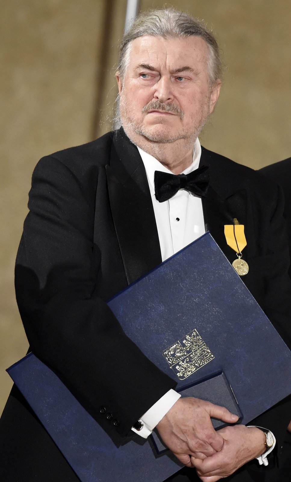 Medaili Za zásluhy dostal i písničkář a malíř František Ringo Čech. Zeman podle něj volil správně.