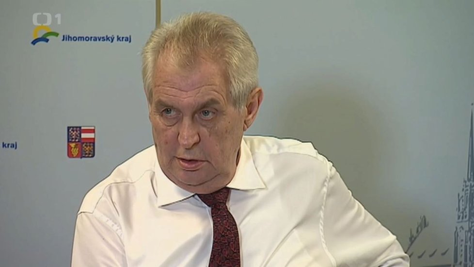 Miloš Zeman se v případě neúspěchu v prezidentských volbách odklidí pryč.