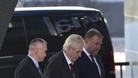 Prezident Miloš Zeman přijel do Brna už v neděli. Ubytovaný je v hotelu International, kde se sešel také s ministryní školství Kateřinou Valachovou, která oznámila ke konci května rezignaci