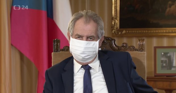 Zeman o promořování a „zhovadilosti“. Hájil Čínu a schytal to kvůli Koněvovi a „hlupákům“