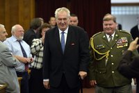 Zeman před bojovníky za svobodu přirovnal „pachatele dobra“ k diktátorovi