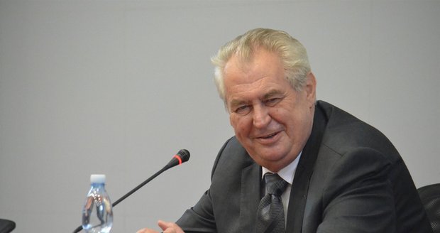 Prezident Miloš Zeman jednal s náčelníkem generálního štábu.