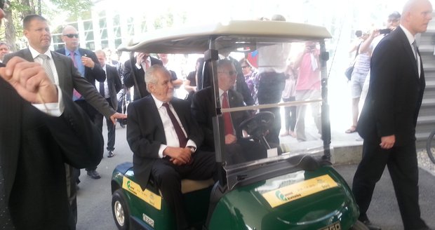 Prezident Miloš Zeman na návštěvě výstavy Země živitelka