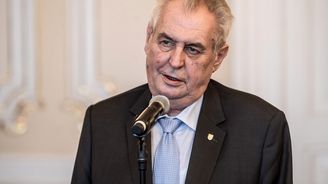 Nikdo šikovný už nechce kandidovat ve volbách! Zeman nepřímo rozvrátil demokratický systém Nikdo šikovný už nechce kandidovat ve volbách! Zeman nepřímo rozvrátil demokratický systém