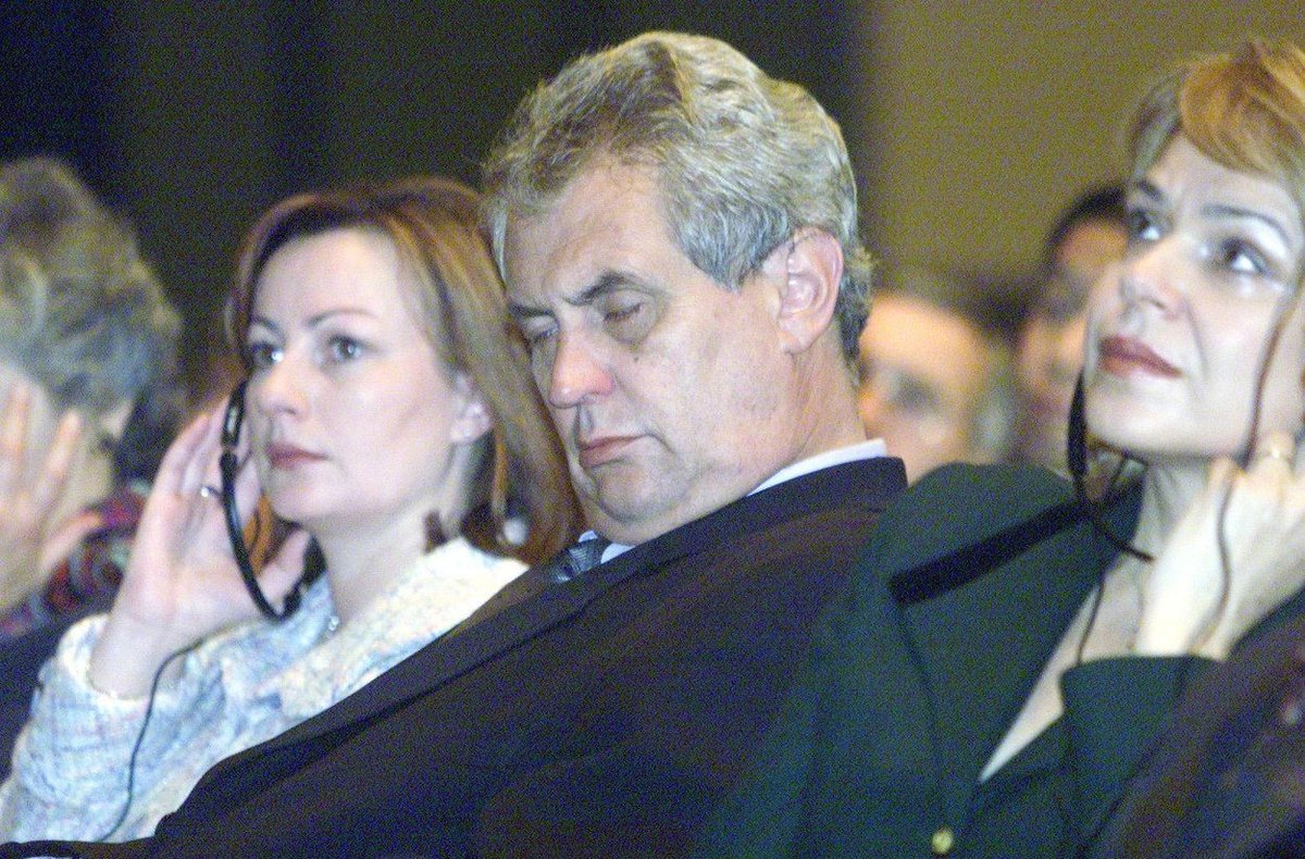 Prezident Miloš Zeman s manželkou Ivanou na snímku z roku 2000