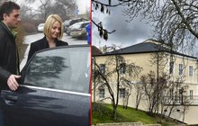 Sladký život Kateřiny Zemanové (19): Krásná vila a úslužný řidič...