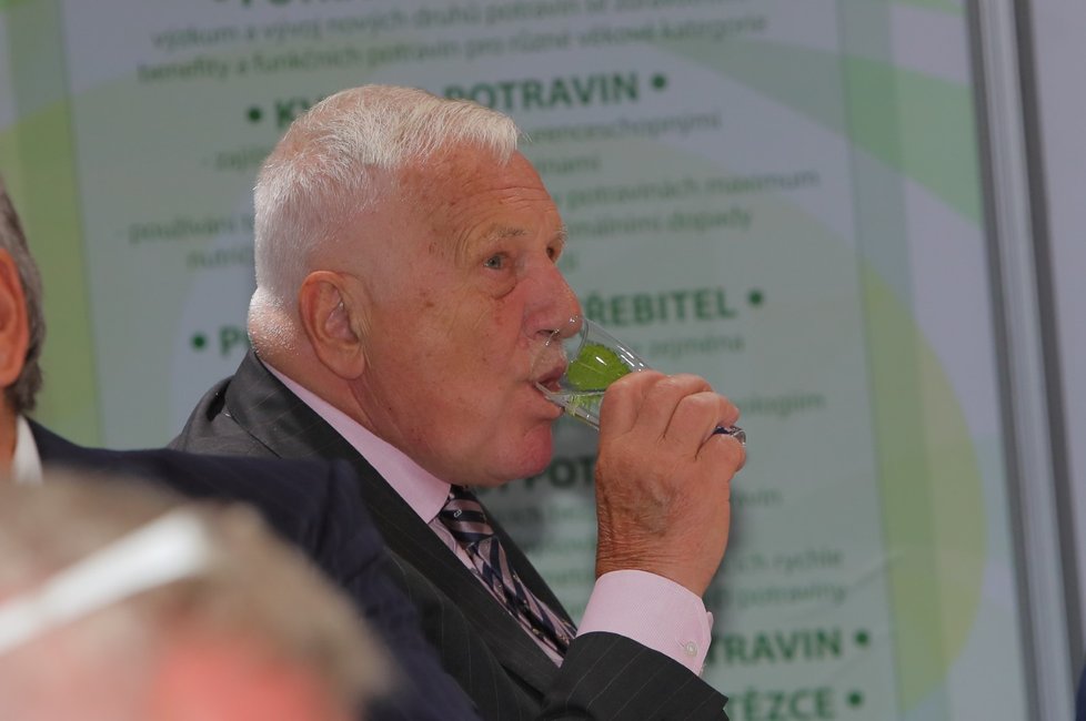 Země živitelka: Exprezident Václav Klaus.