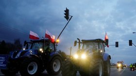 České, německé i polské traktory zablokovaly Trojmezí. Dohoda stále není podle Tuska na stole 