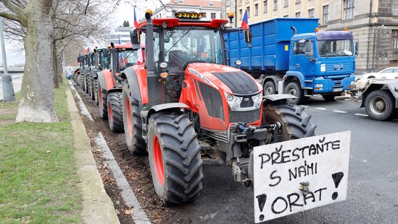 Traktory v centru Prahy kolaps dopravy nezpůsobily. Město bylo připraveno