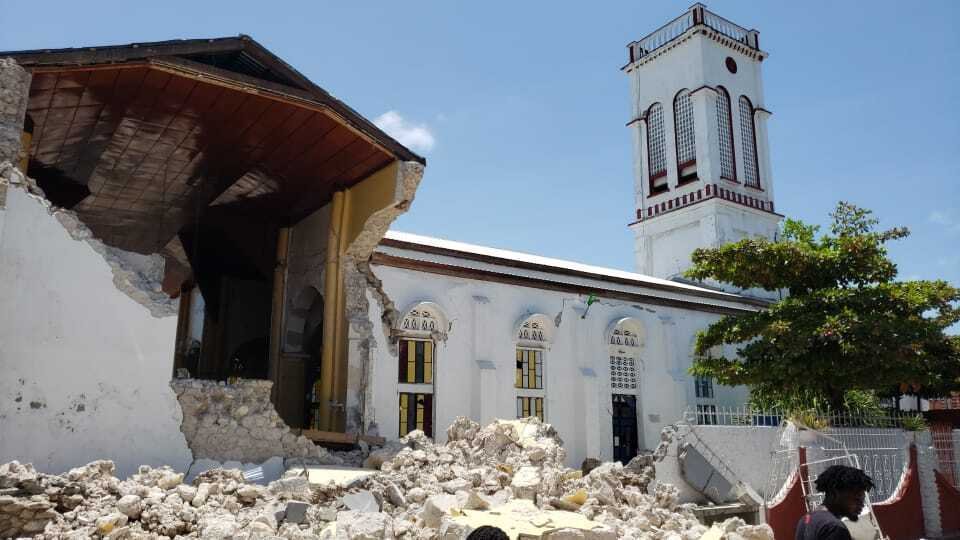 Zemětřesení na Haiti způsobilo obří škody.