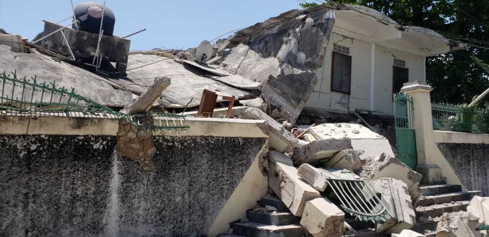 Zemětřesení na Haiti způsobilo obří škody.