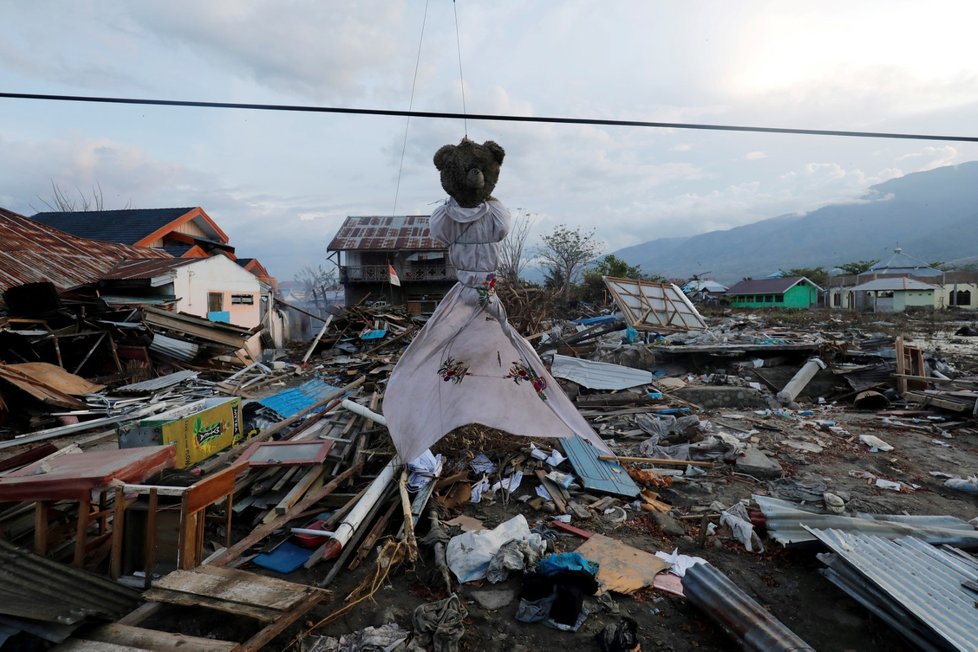 Zemětřesení na indonéské Jávě zabilo tři lidi, otřesy i na Bali