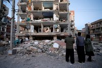 Silné zemětřesení zasáhlo Írán: Přes 300 zraněných
