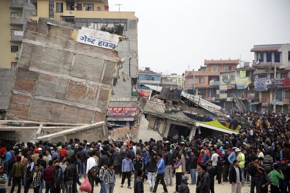 Při loňském zemětřesení v Nepálu byli i Češi. V takových případech by mohl zasáhnout speciální Zaorálkův tým.