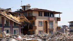Záchranné akce po zemětřesení v Turecku: Ve městě Antakya našli další přeživší, (18.02.2023).